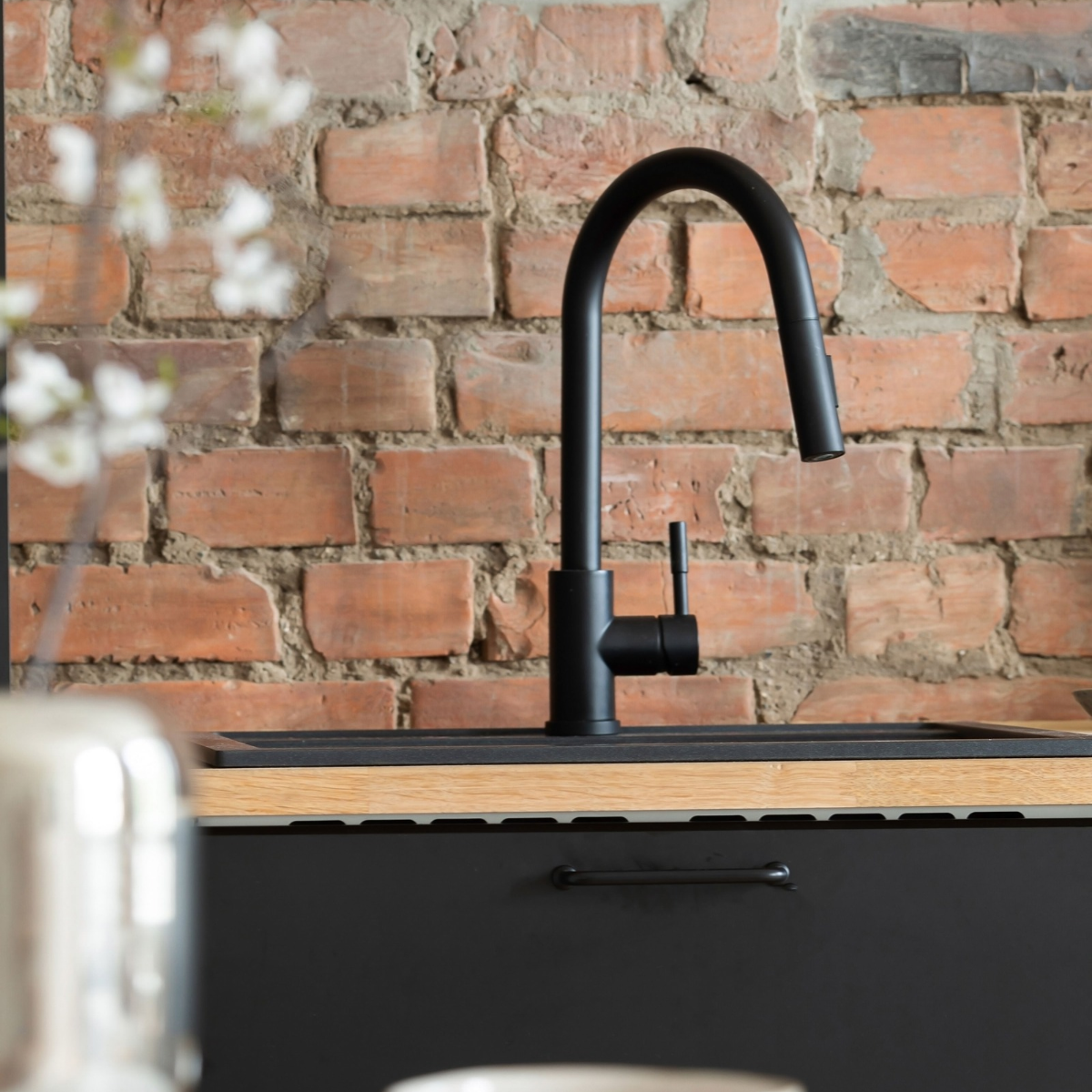 Suizak kitchen faucet